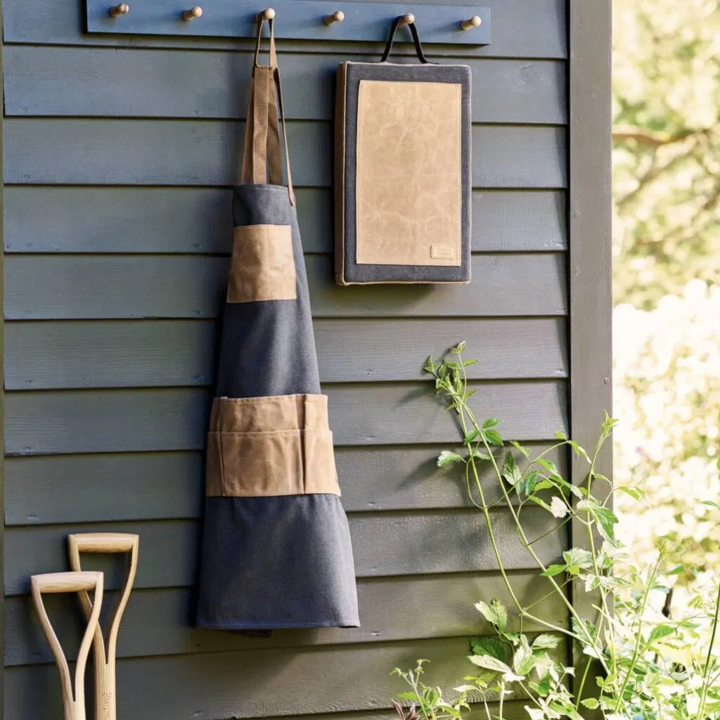 Classic Canvas Garden Apron - main product image
