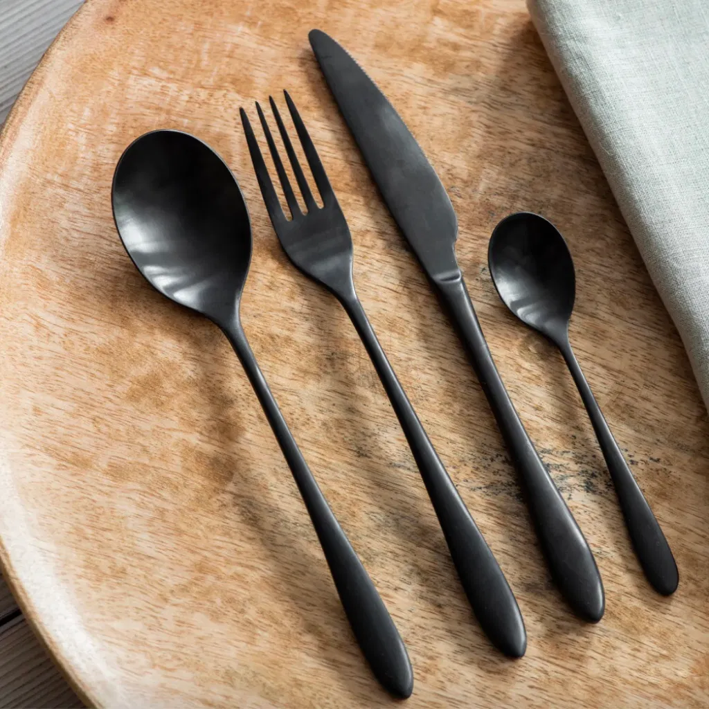 16 Piece Brass Finish Cutlery Set - alternative angle